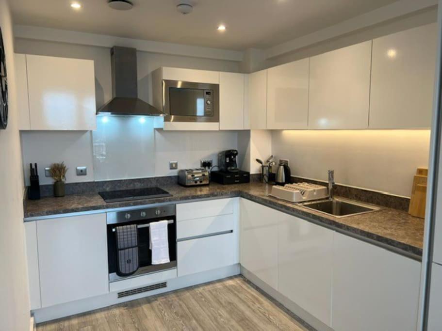 Prime Suite 2 Bedroom Apartment With Rooftop Terrace مانشستر المظهر الخارجي الصورة