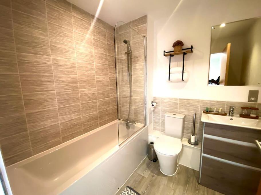 Prime Suite 2 Bedroom Apartment With Rooftop Terrace مانشستر المظهر الخارجي الصورة