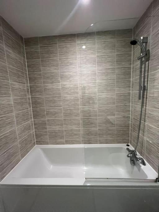 Prime Suite 2 Bedroom Apartment With Rooftop Terrace مانشستر المظهر الخارجي الصورة